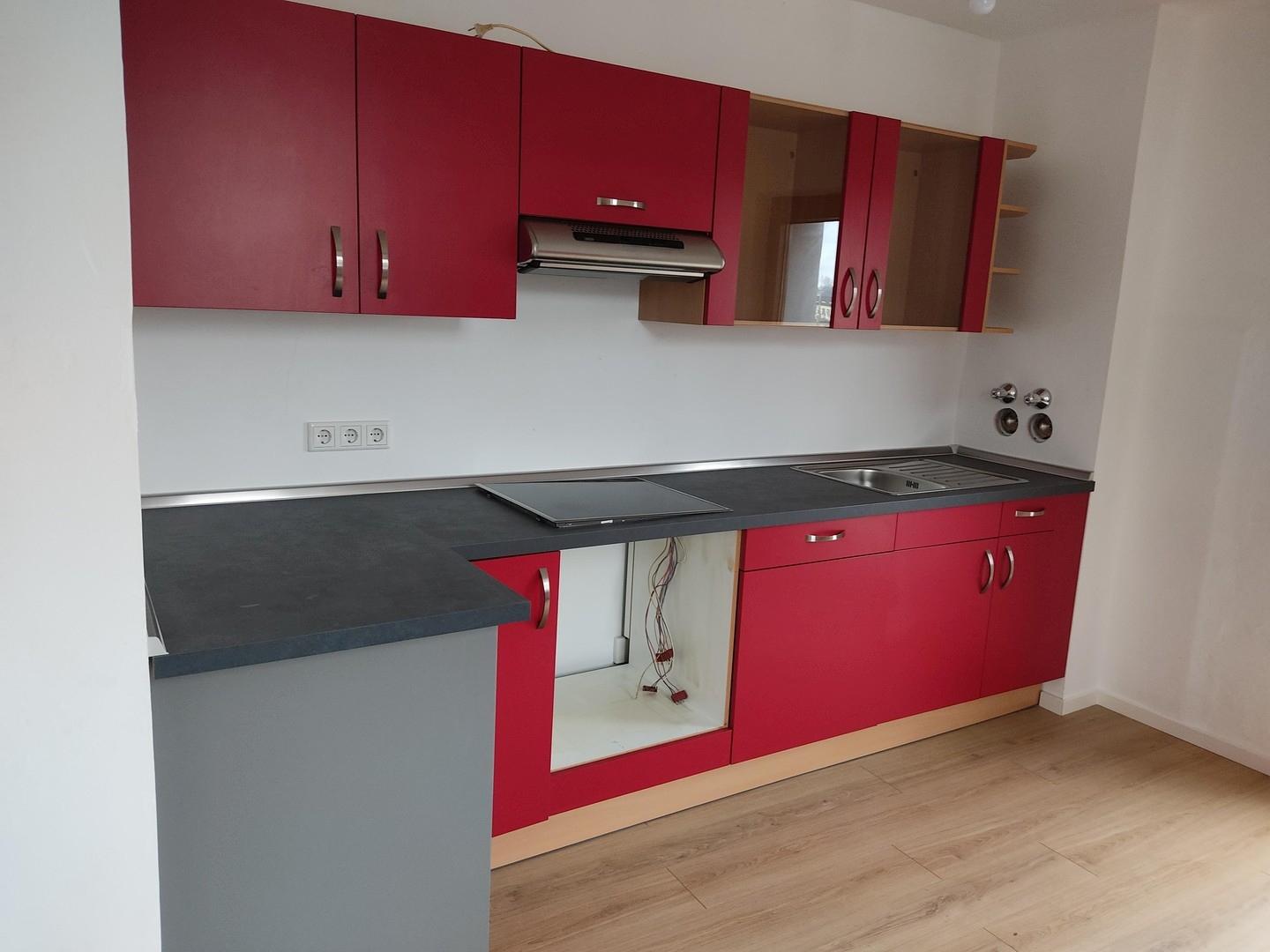 Küche (inkl. Backofen)