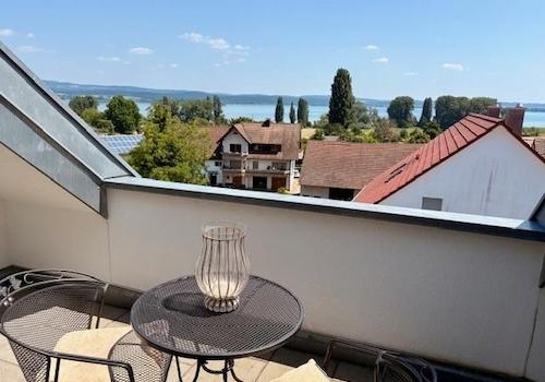 Dachterrasse mit Seeblick