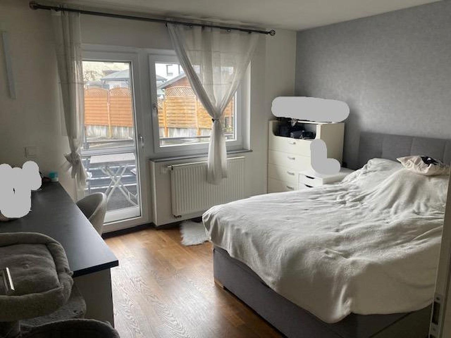 Zimmer 1 OG mit Balkon