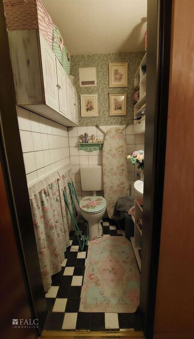 Gäste WC (virtuell bearbeitet)