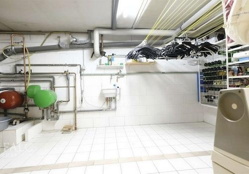 Waschküche - (KI generiert)