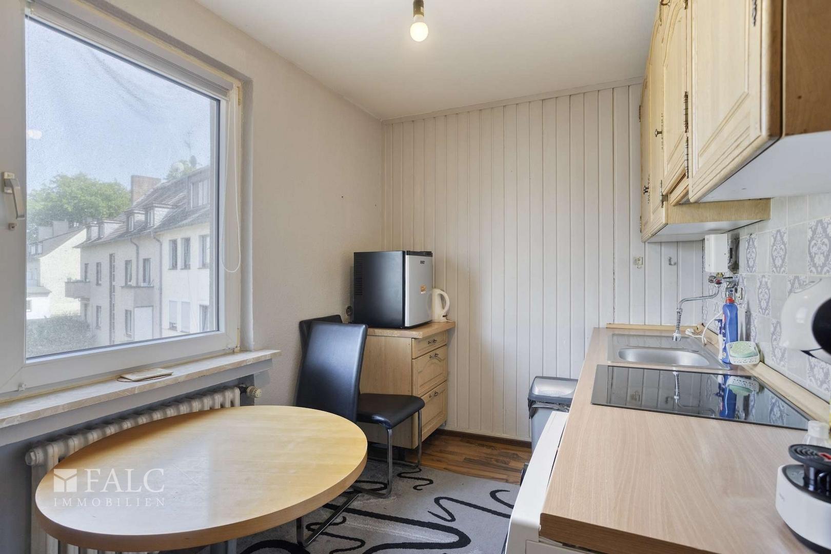 2 OG. rechts, Wohnzimmer+Küche 