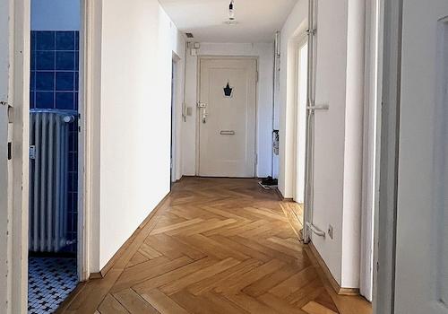 Flur -> Eingangstür