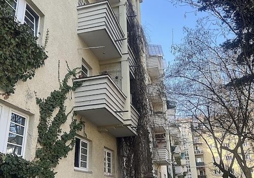 Hofansicht Haus / Anlage