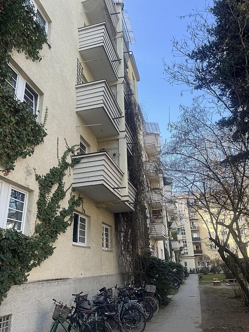 Hofansicht Haus / Anlage