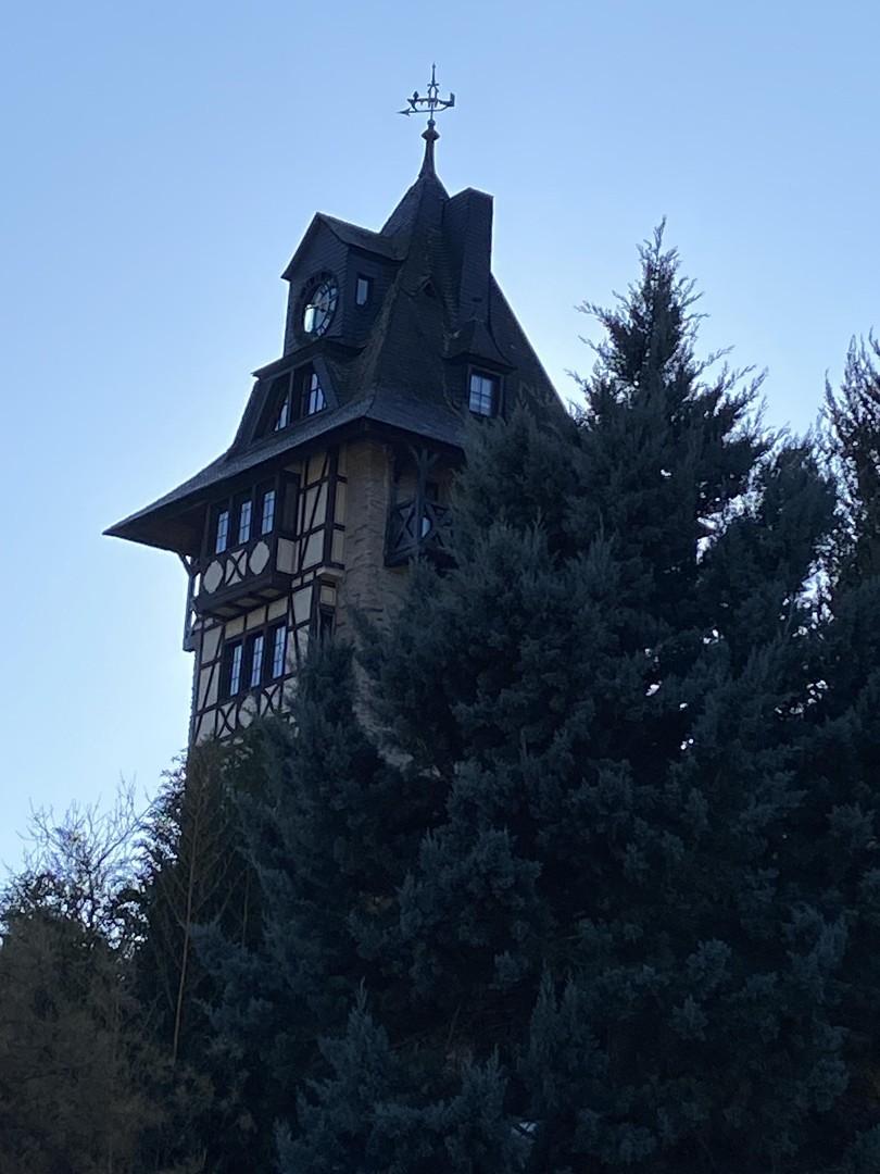 Kuhhirtenturm /Gartenblick 