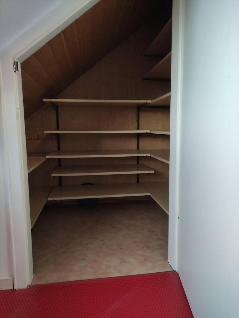 Abstellkammer in der Küche