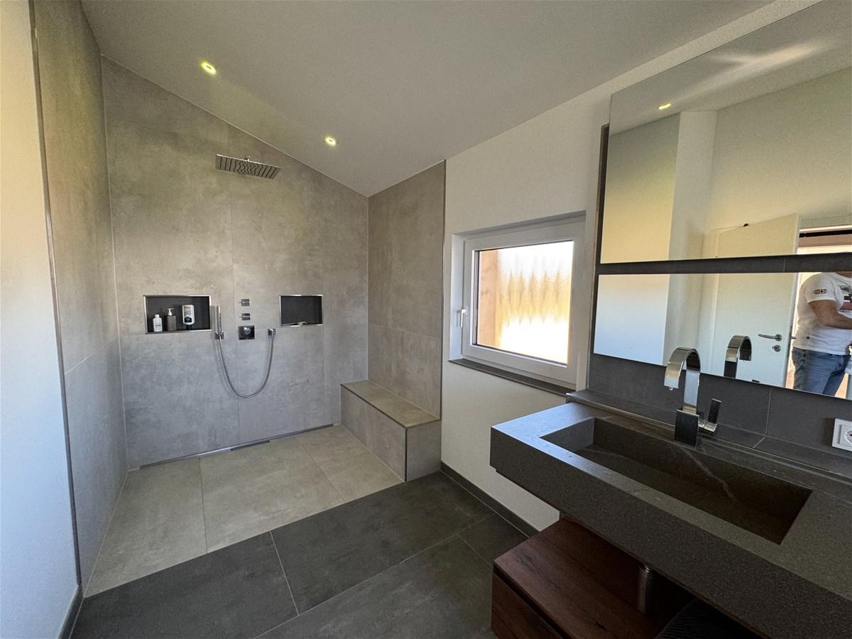 OG: Masterbad Dusche