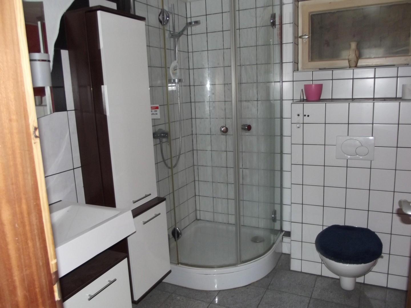 Bad UG rechts