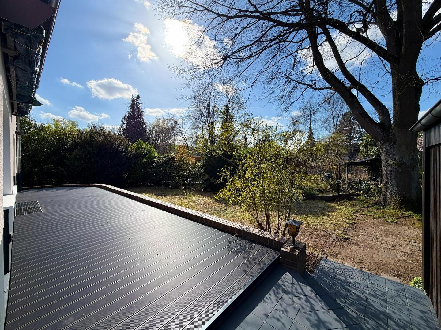 Terrasse + Garten