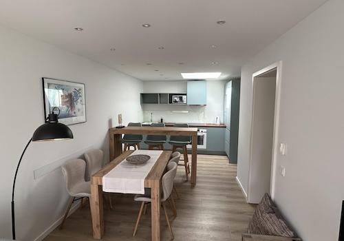 Essplatz und Einbauküche