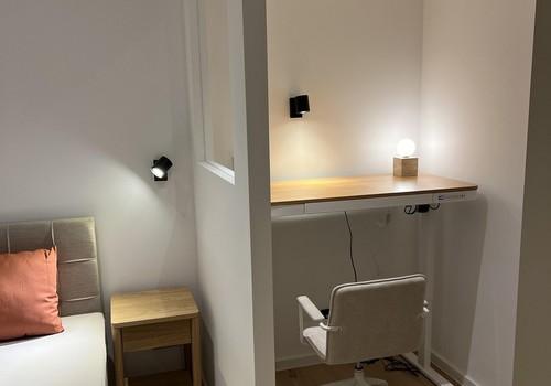 Schreibtisch höhenverstellbar