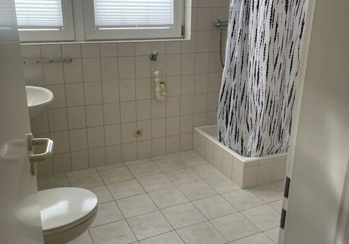 Badezimmer - Eingang 2