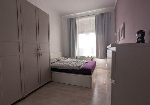 Elternschlafzimmer 1/2