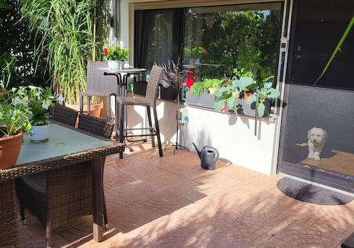 Terrasse (Bild vom Sommer)