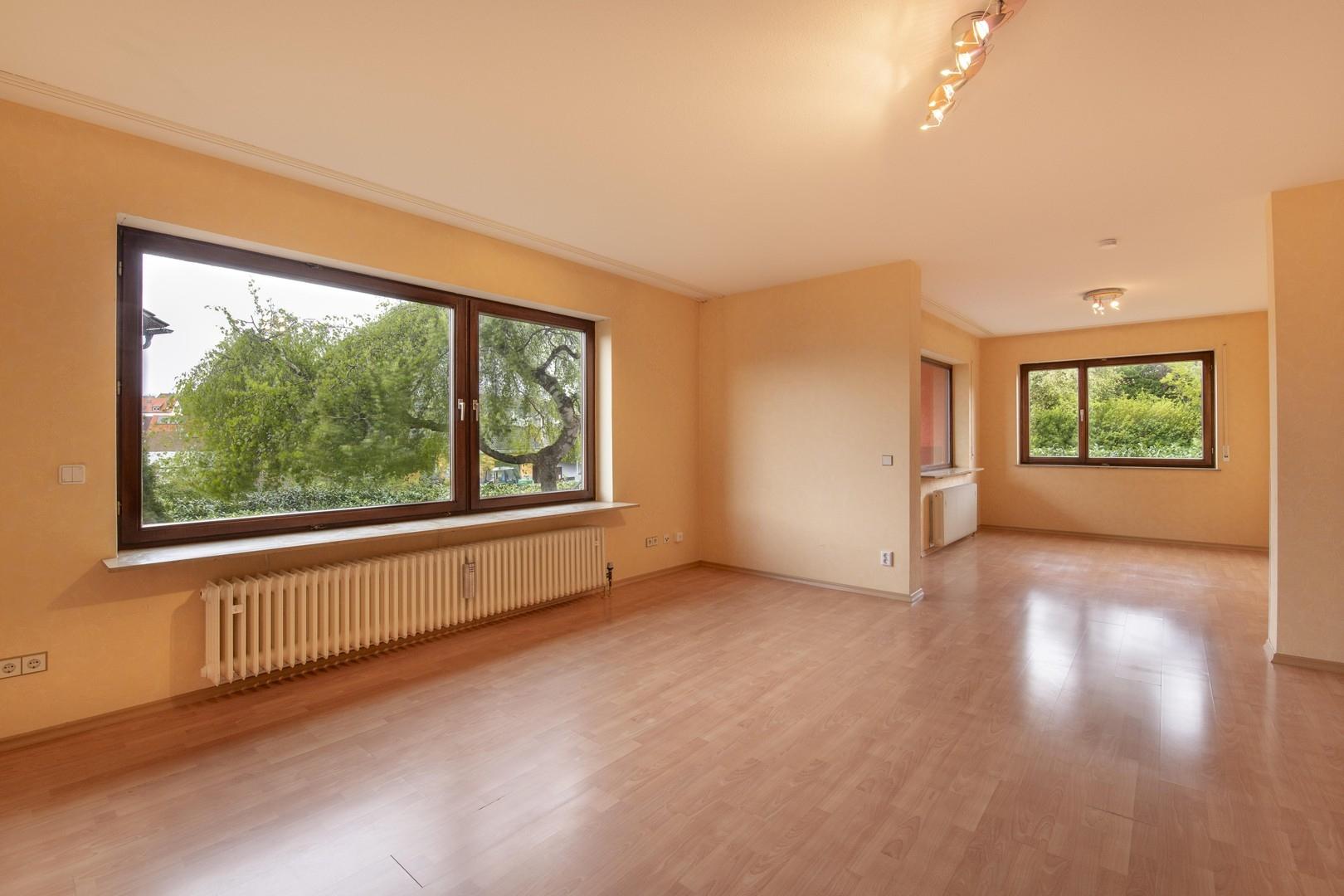 Wohnzimmer und Essbereich