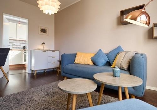 Blick vom Wohnbereich in Küche