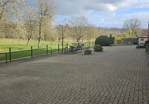 Haus eigene Parkplätze