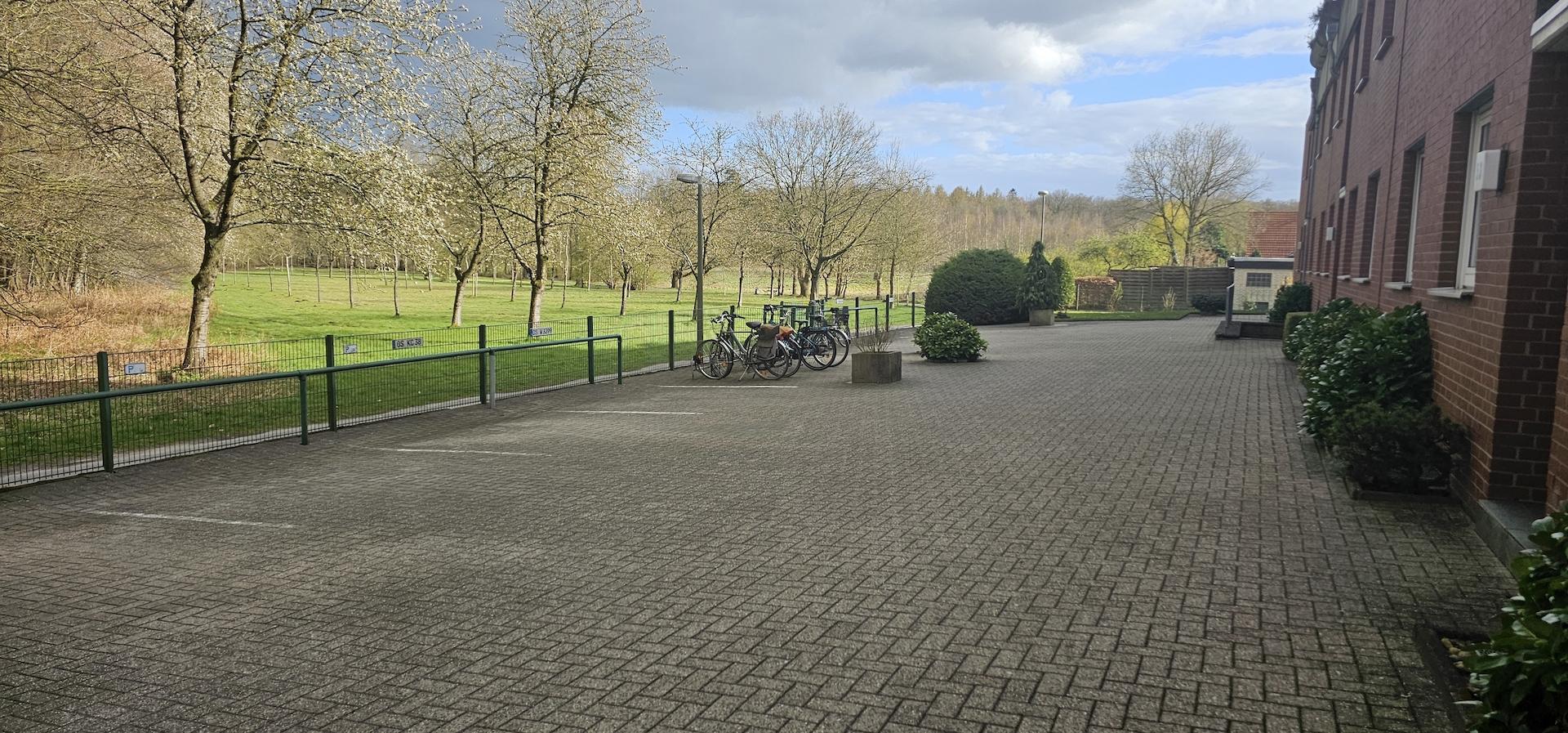 Haus eigene Parkplätze