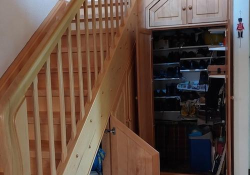 Einbauschrank-Treppe EG