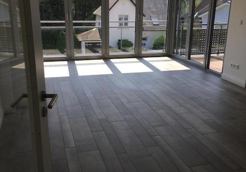 Bodentiefe Fenster/ Südbalkon