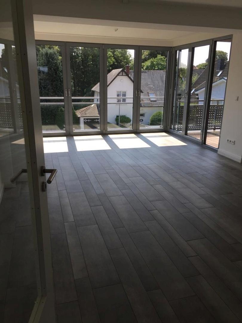 Bodentiefe Fenster/ Südbalkon