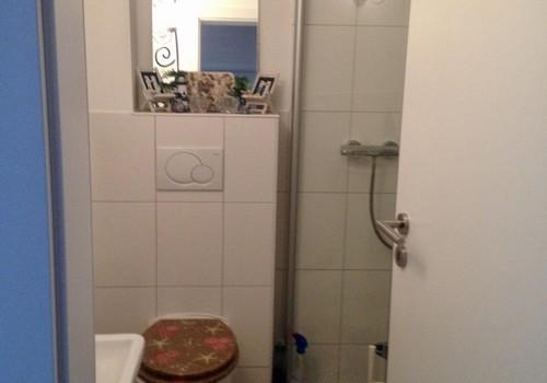 Gästebad mit Dusche