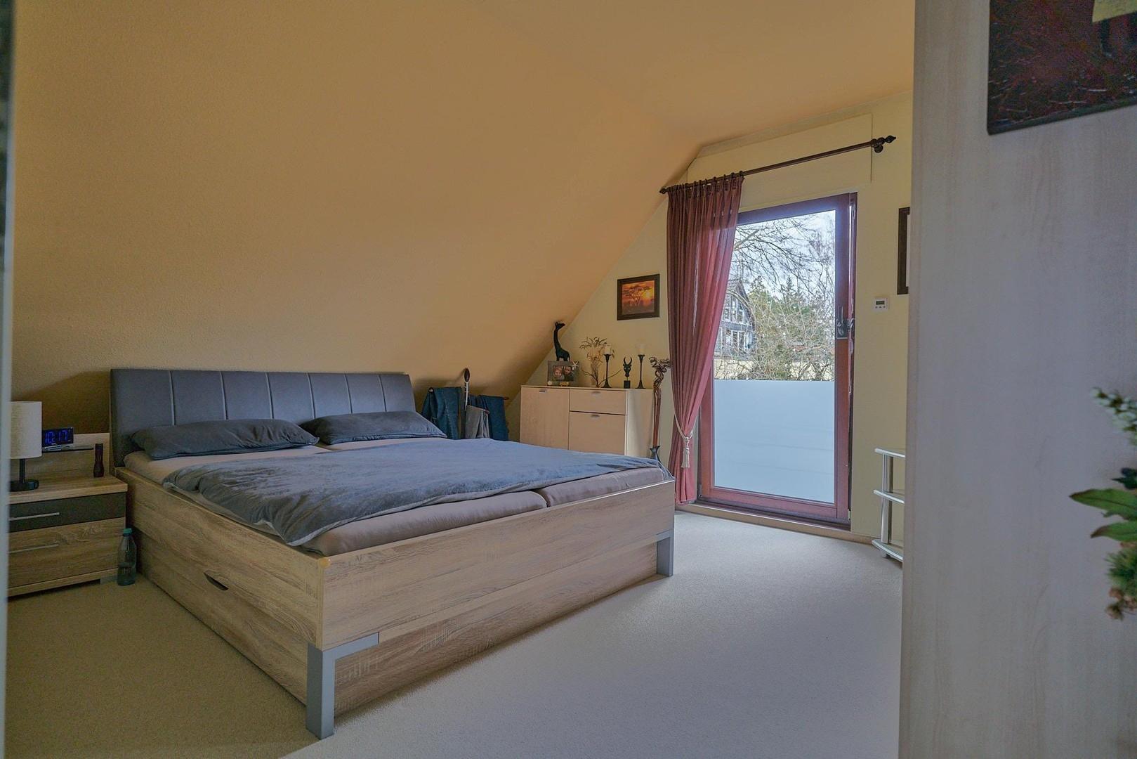 Schlafzimmer 2