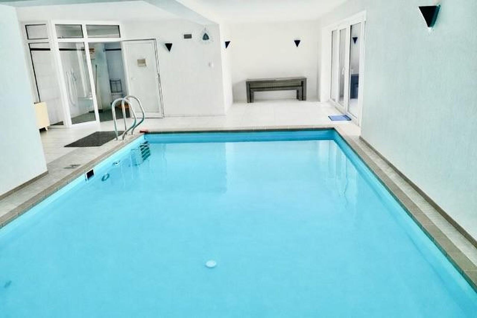 mit Ruhebereich, Sauna, Dusche