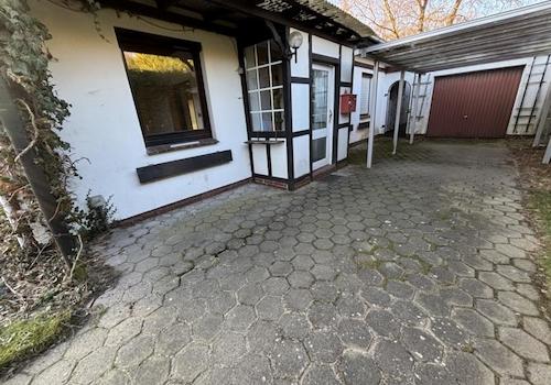 Garage und Carport