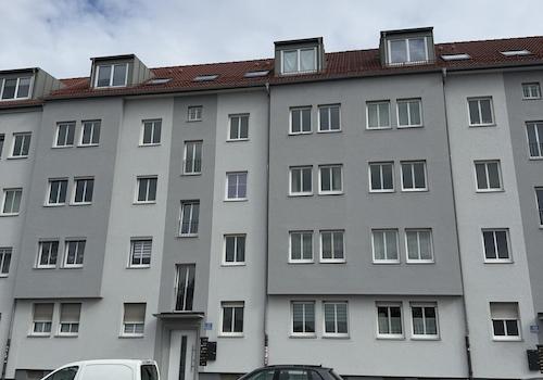 Außenansicht von Straßenseite