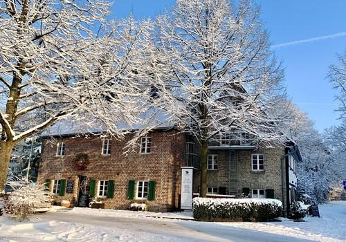 Süd-Ost -Ansicht im Schnee