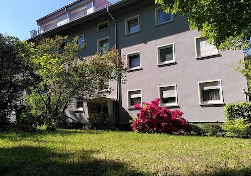 Außenanlage Frühsommer