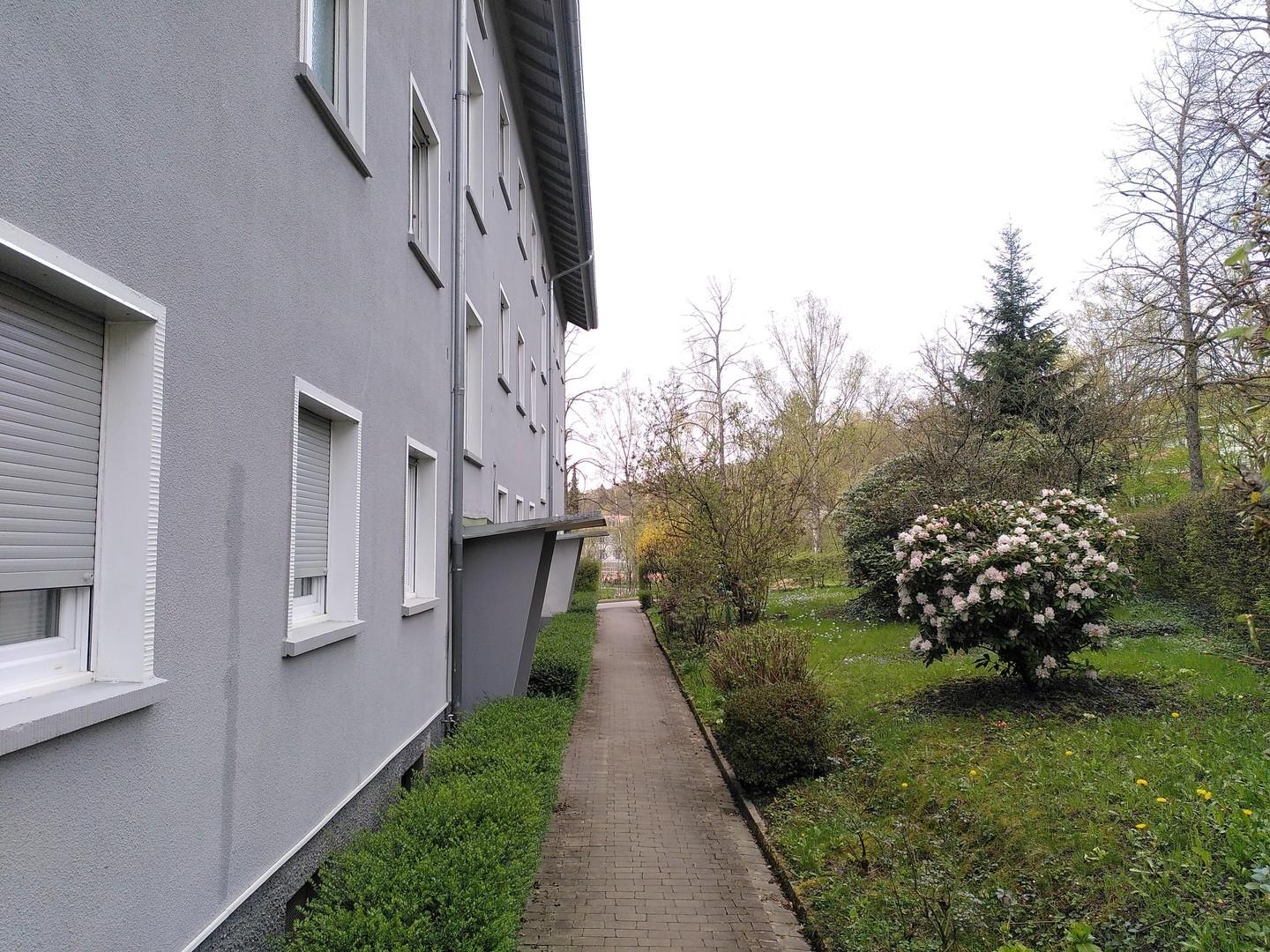 Gehweg vorm Haus