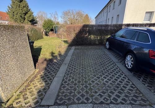 24 zugeordneter KFZ-Stellplatz C16 Zwenkau C16_7338