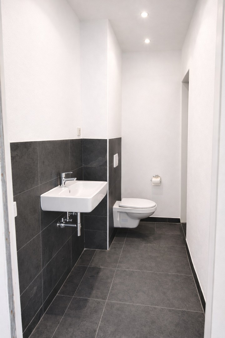 Badezimmer Ansicht WB und WC