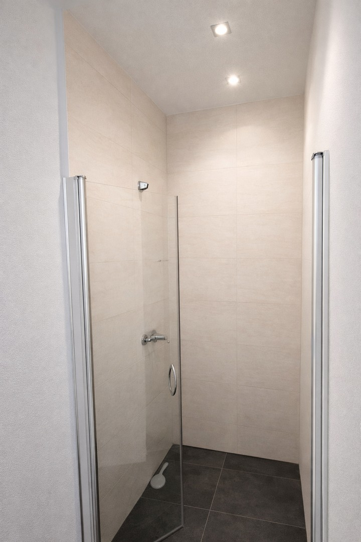 Badezimmer Ansicht Dusche