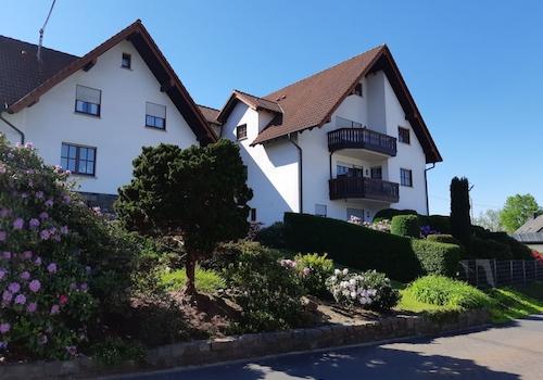 Aussenansicht-EG-Rechts