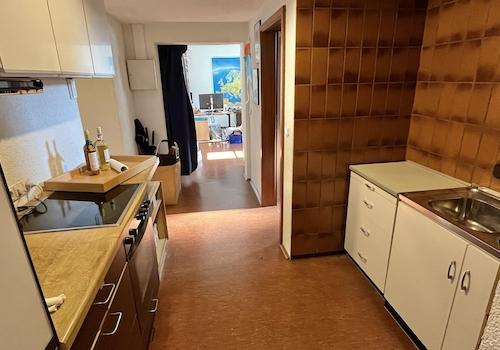 Keller: Küche, Duschbad