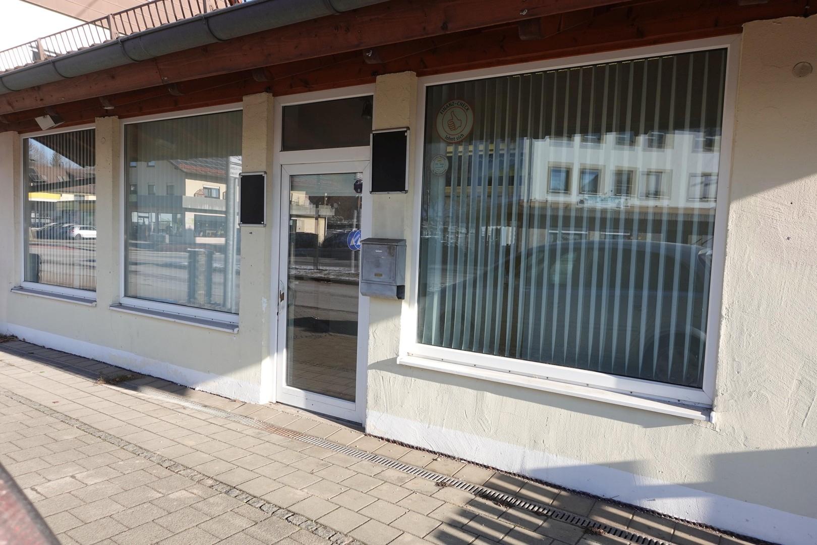 Laden_Außenansicht