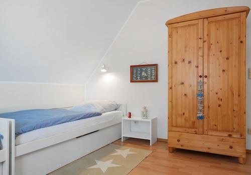 Schlaf-/Kinderzimmer (OG)