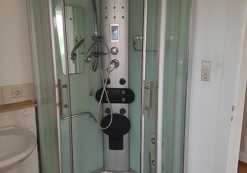 Bad/Dusche