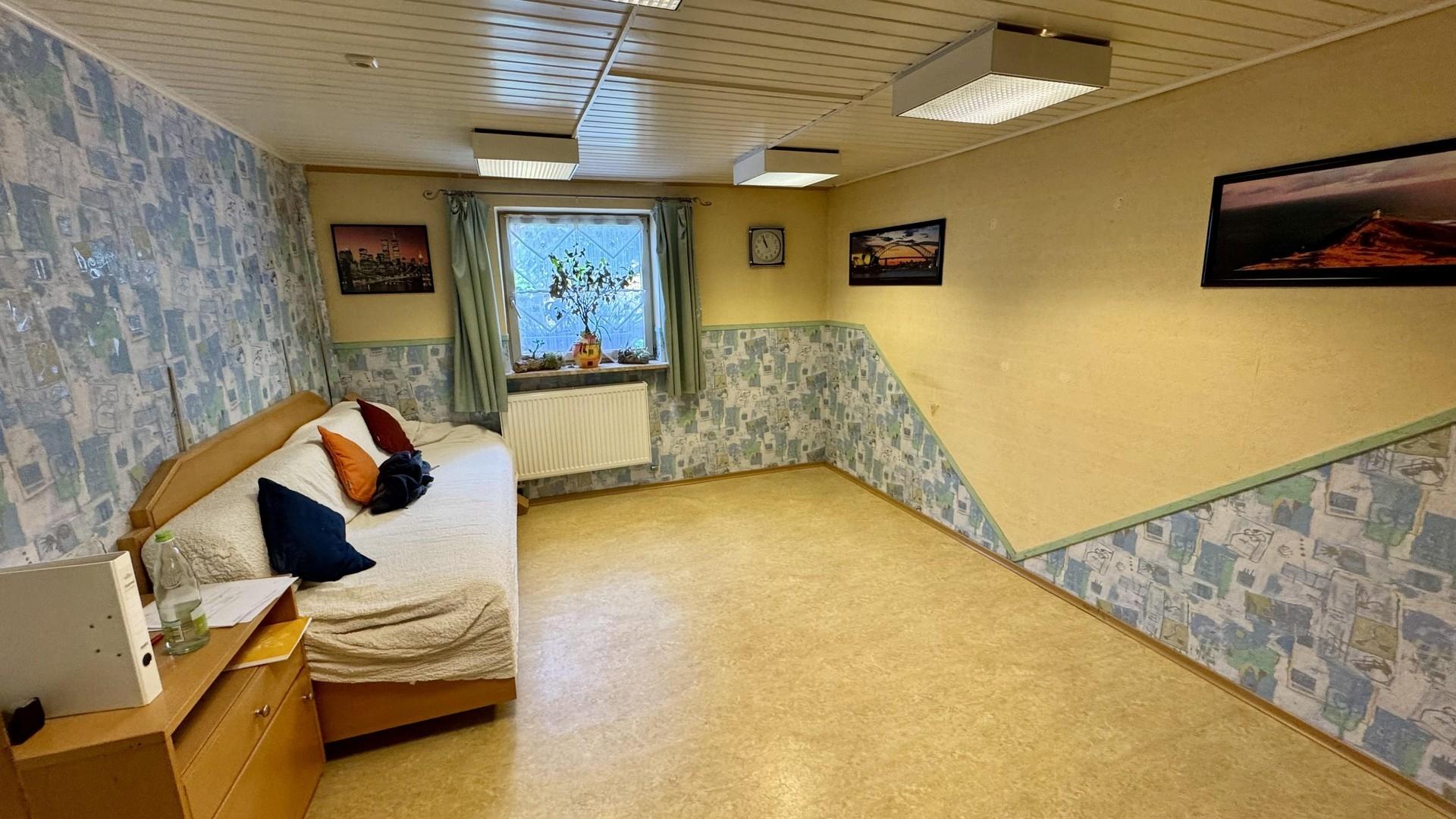 EG Raum 3 (Nebenraum)