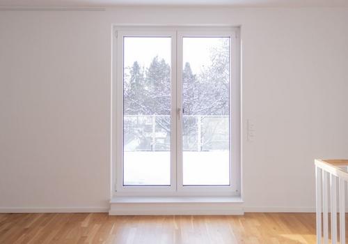 Galerie mit Austritt auf die Dachterrasse