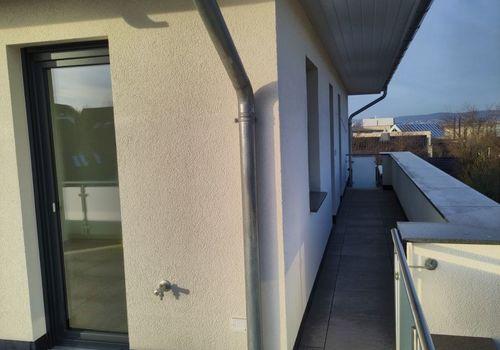 19 Balkon (SO Blick N)