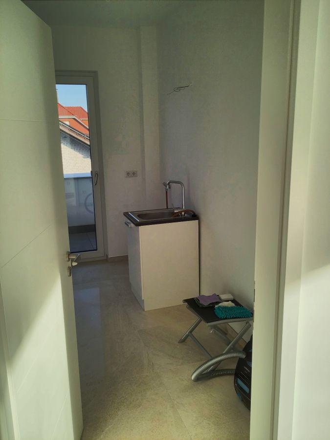 21 HWR oder Kammer (neben Küche)