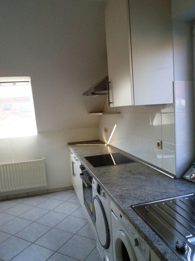 Küche: Waschmaschine + Wäschetrockner