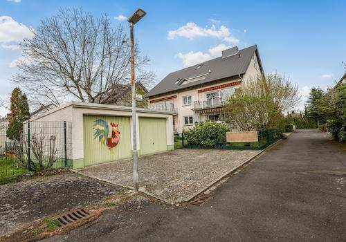 Gässchen auf Garage+Wohnung1OG