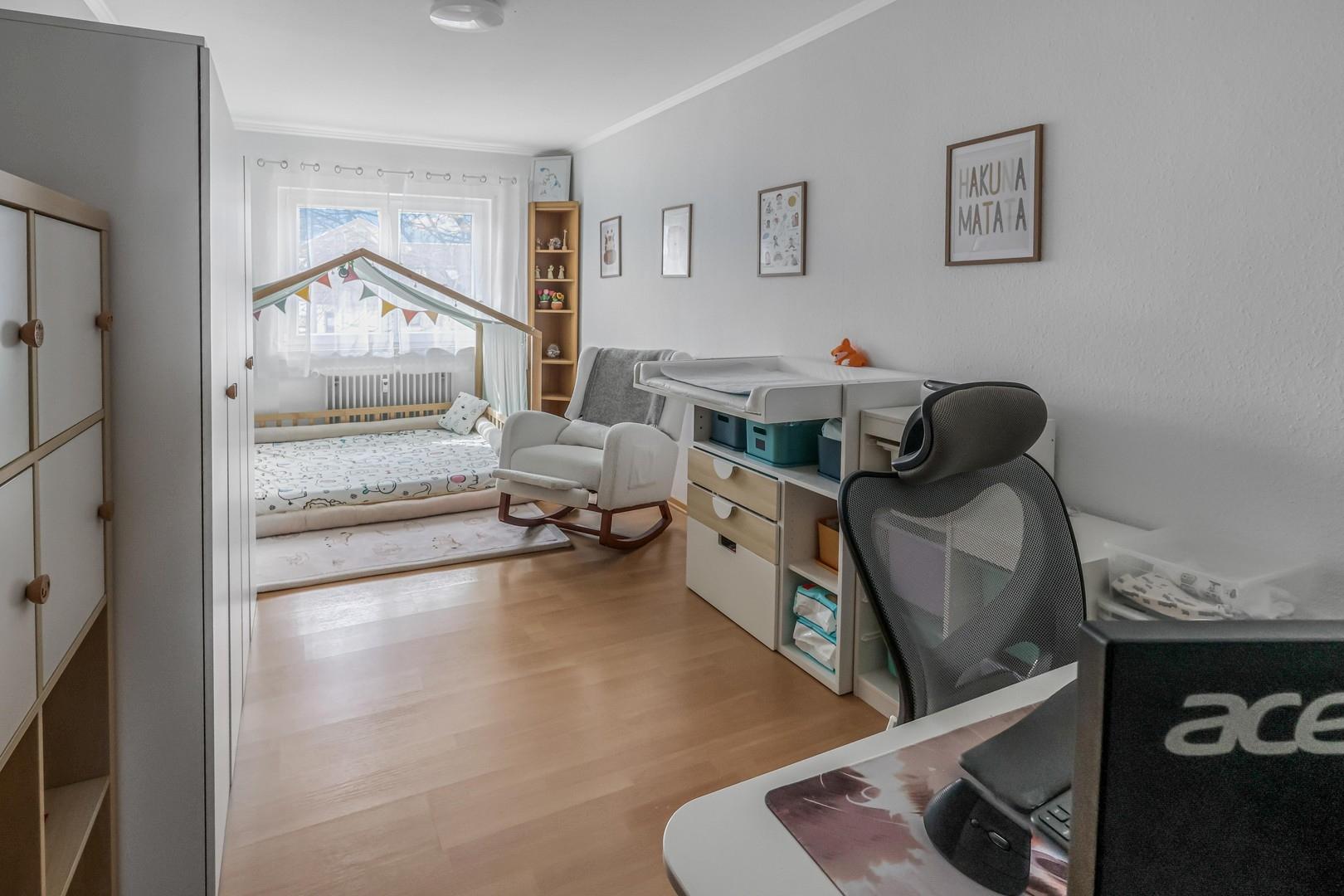 Kinderzimmer oder Büro