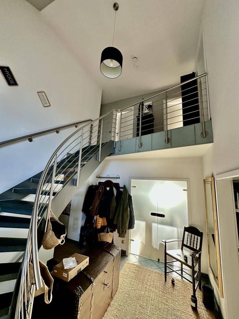 Eingangshalle mit Galerie